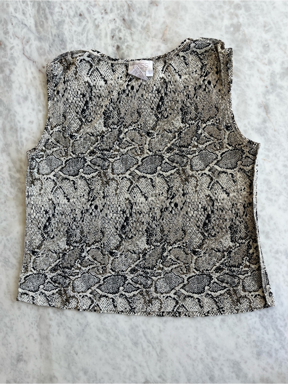 90s chic Sleeveless Snake-Print Textured Tank Top - Black & White